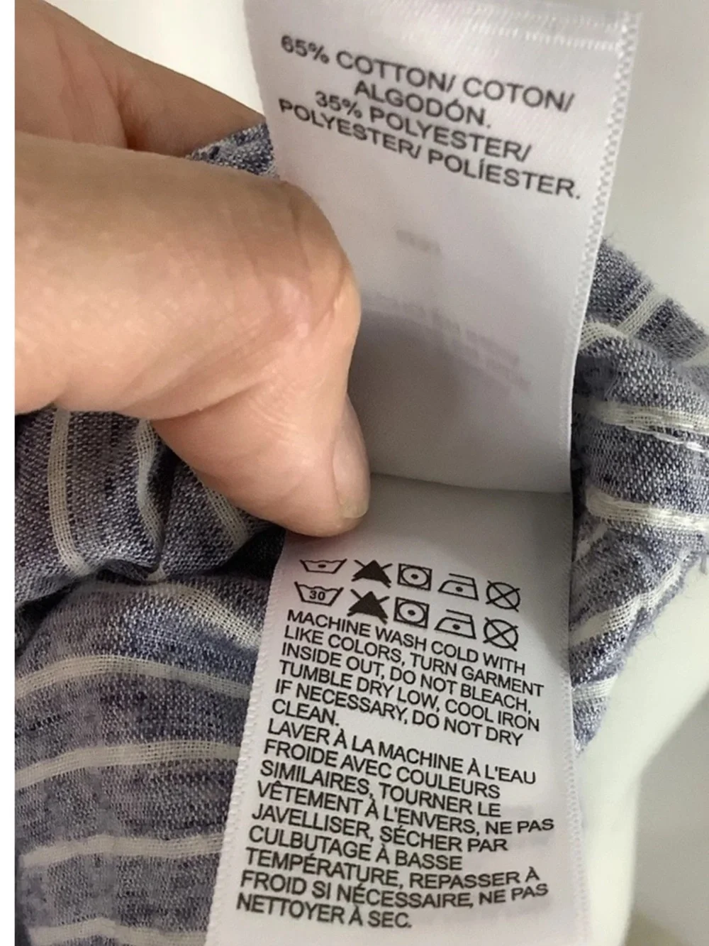 Lucky Brand Sz M Vertical Striped Lightweight Travel Vacation Button Top - Picture 5 of 5